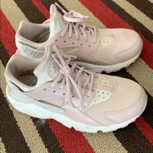 Women’s Nike Air Huarache Run